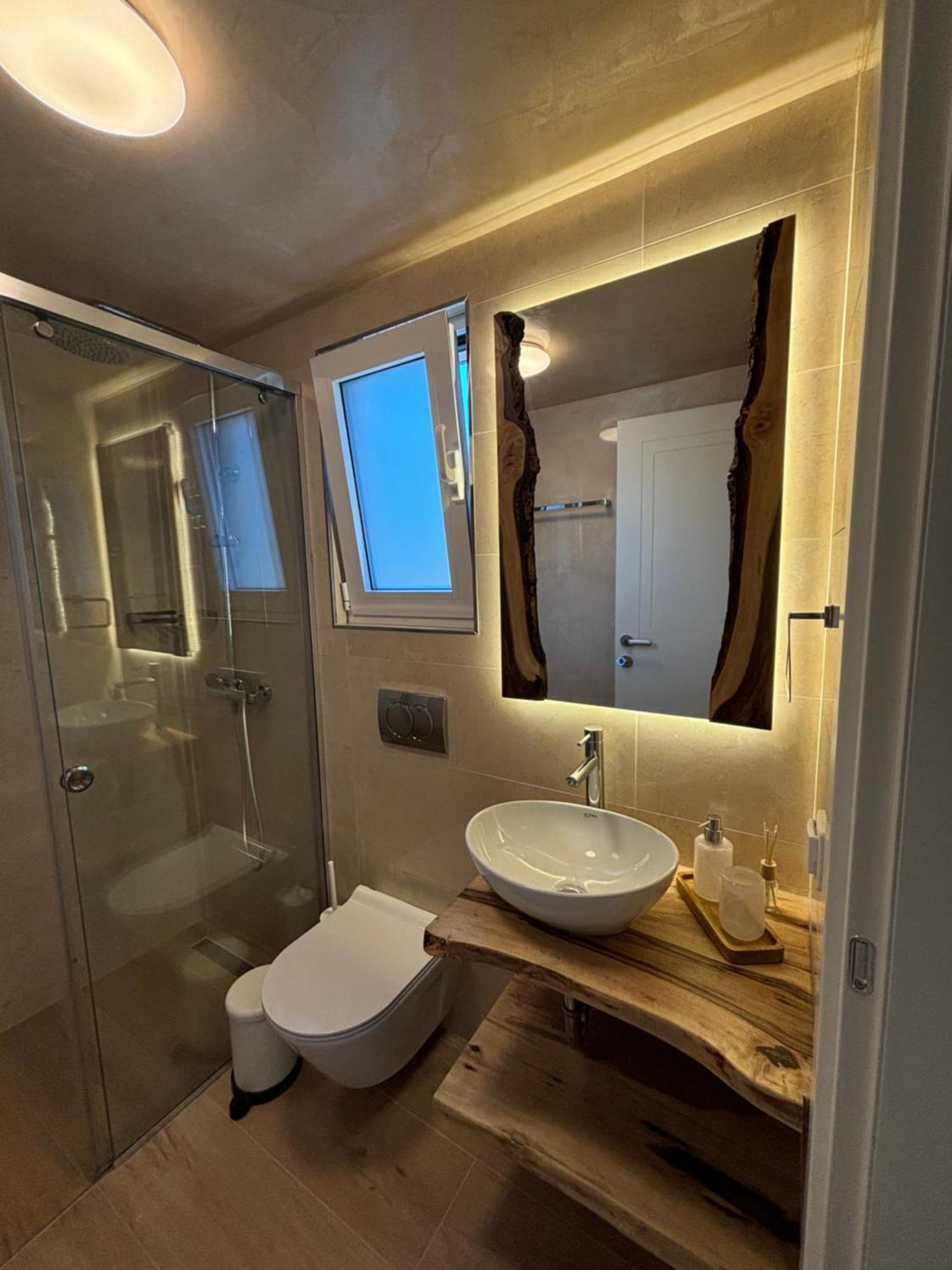 Nacios Bed & Breakfast Himare